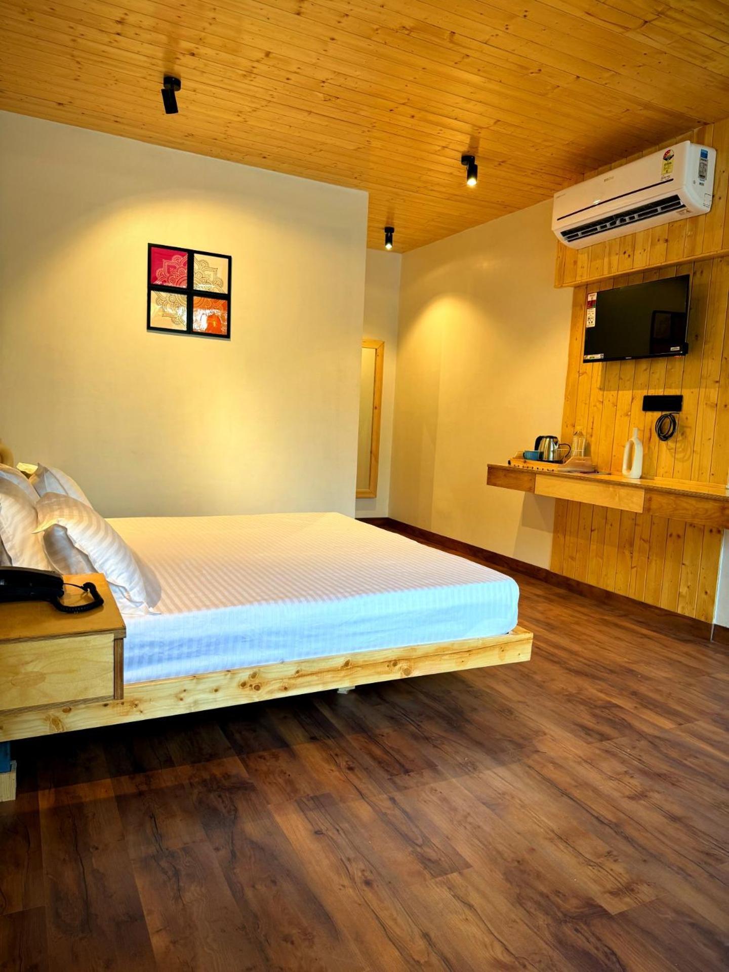 Hotel North Woods - Best Boutique Hotel In Haldwani ไนนิตาล ภายนอก รูปภาพ