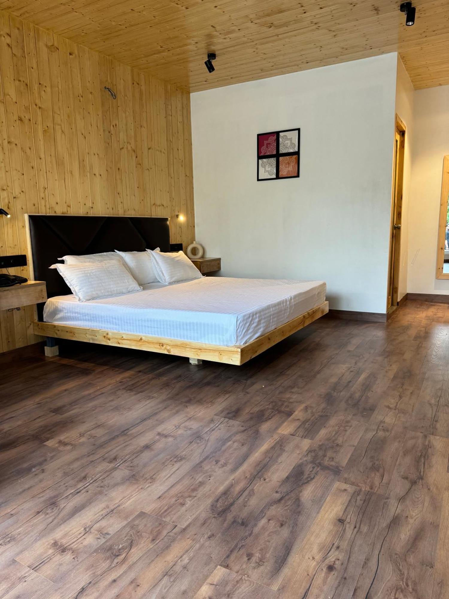 Hotel North Woods - Best Boutique Hotel In Haldwani ไนนิตาล ภายนอก รูปภาพ
